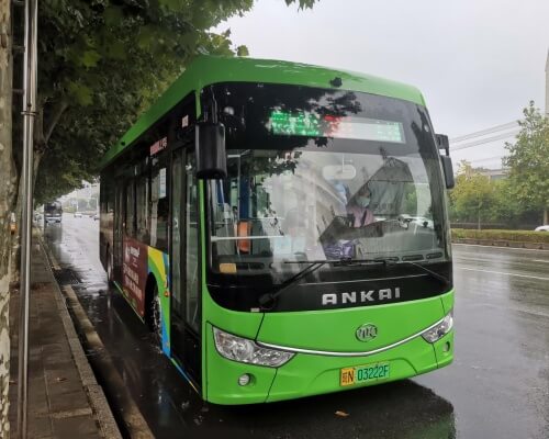 單車(chē)行駛里程突破10萬(wàn)公里！安凱氫燃料電池客車(chē)再創(chuàng)新高.png