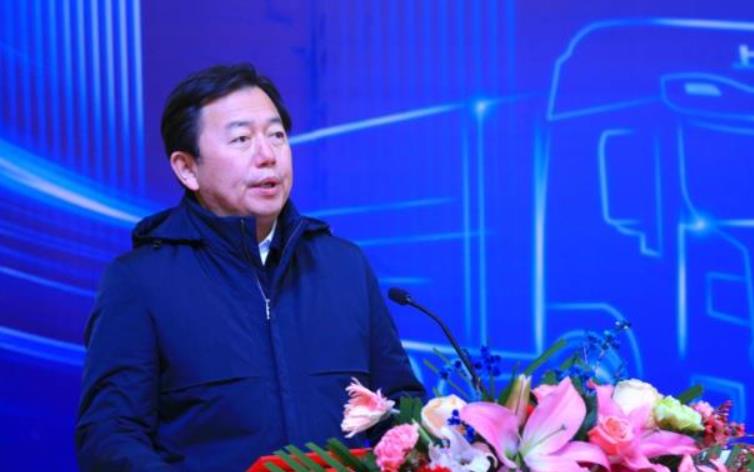 上汽紅巖鄂爾多斯基地天隆工廠投產(chǎn)，首批氫能重卡下線.jpg